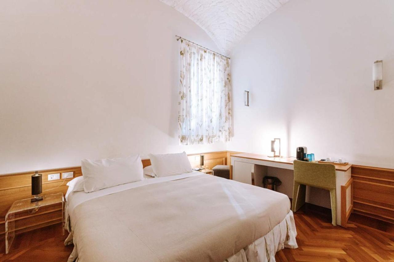 Santa Rosa Relais Hotel Noci Buitenkant foto